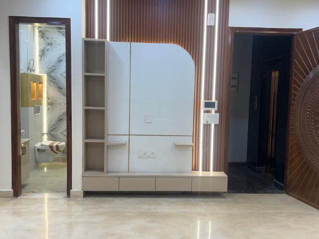 3 BHK Independent Builder Floor in Sector 4 Rohini for resale New Delhi. The reference number is 20834190