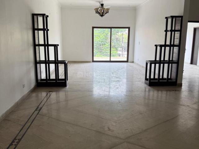 3 BHK Independent Builder Floor in Sector 50 for rent Noida. The reference number is 20704397