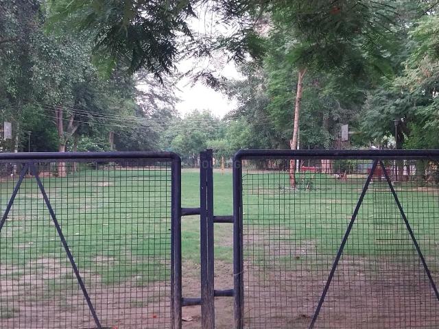 3 BHK Independent Builder Floor in Sector 52 for resale Gurgaon. The reference number is 19772524