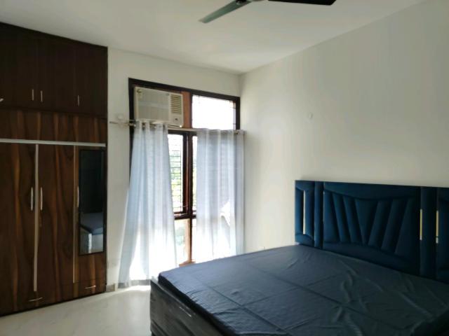 3 BHK Independent Builder Floor in Sector 57 for rent Gurgaon. The reference number is 18175406