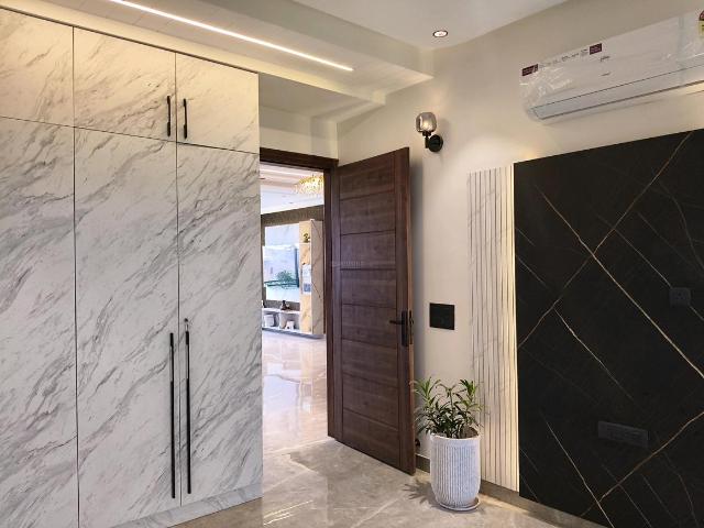 3 BHK Independent Builder Floor in Sector 57 for resale Gurgaon. The reference number is 20070474