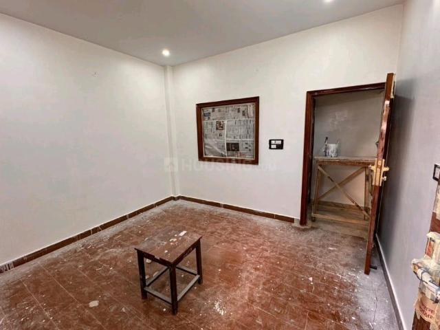 3 BHK Independent Builder Floor in Sector 5 Rohini for rent New Delhi. The reference number is 19532001
