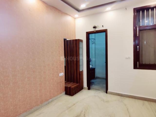 3 BHK Independent Builder Floor in Sector 5 Rohini for rent New Delhi. The reference number is 19568023