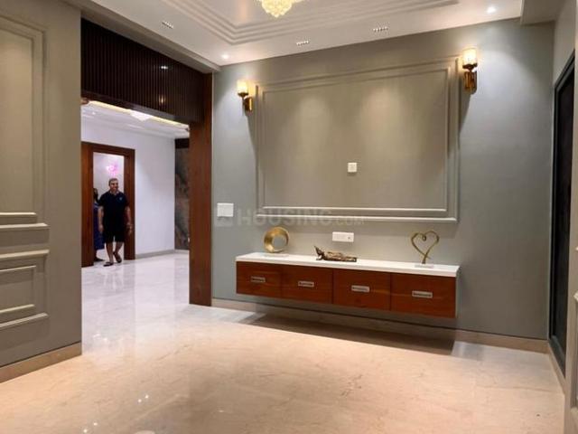 3 BHK Independent Builder Floor in Sector 63 for resale Gurgaon. The reference number is 19693904
