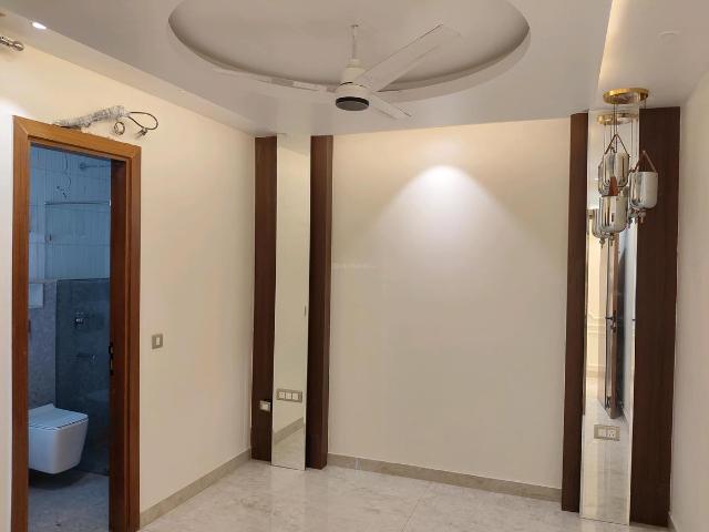 3 BHK Independent Builder Floor in Sector 63 for resale Gurgaon. The reference number is 19264213