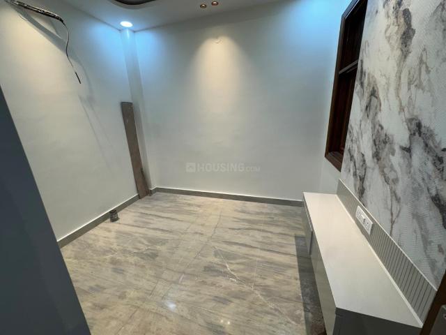 3 BHK Independent Builder Floor in Sector 6 Rohini for resale New Delhi. The reference number is 20751080