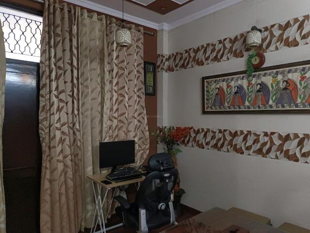 3 BHK Independent Builder Floor in Sector 6 Rohini for resale North West Delhi. The reference number is 13454569