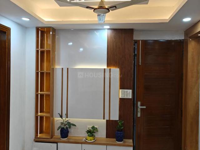 3 BHK Independent Builder Floor in Sector 73 for resale Noida. The reference number is 19007156