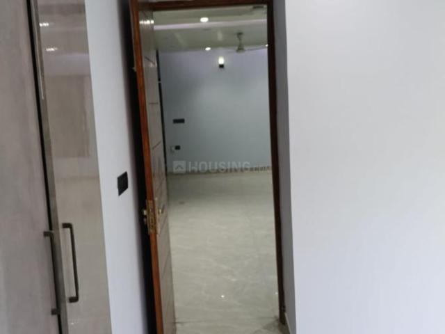3 BHK Independent Builder Floor in Sector 71 for rent Noida. The reference number is 19874188