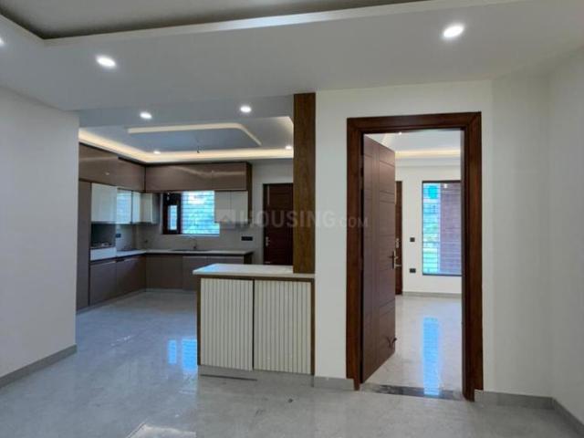 3 BHK Independent Builder Floor in Sector 77 for resale Faridabad. The reference number is 19918268