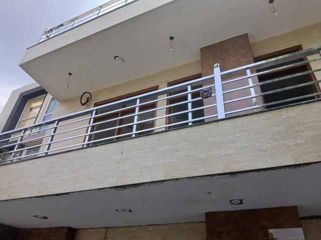 3 BHK Independent Builder Floor in Sector 85 for rent Faridabad. The reference number is 17851558