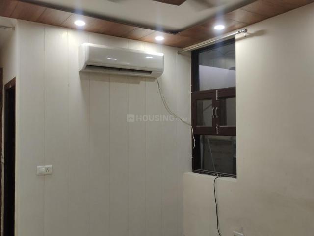 3 BHK Independent Builder Floor in Sector 8 Dwarka for rent New Delhi. The reference number is 20024759
