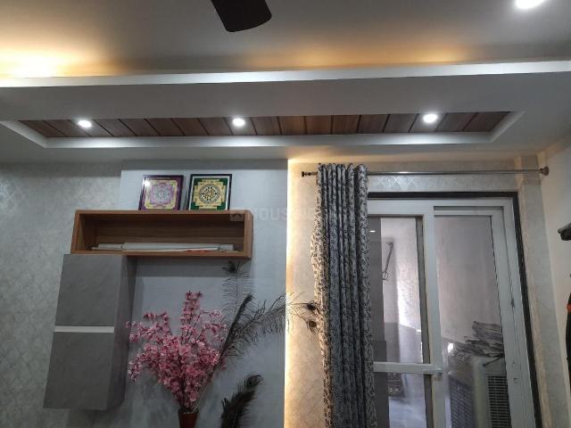 3 BHK Independent Builder Floor in Sector 8 Dwarka for rent New Delhi. The reference number is 20347955