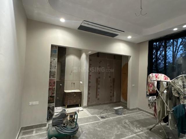 3 BHK Independent Builder Floor in Sector 8 Rohini for rent New Delhi. The reference number is 19742332