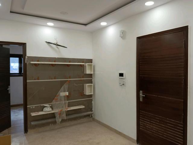 3 BHK Independent Builder Floor in Sector 8 Rohini for resale New Delhi. The reference number is 14119469