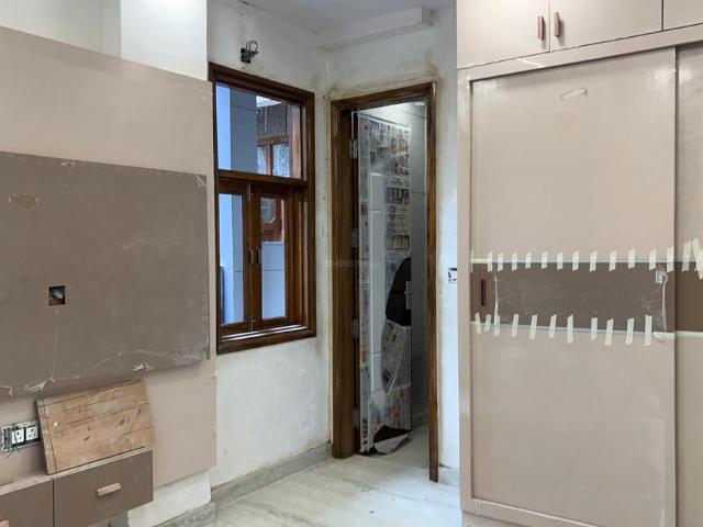 3 BHK Independent Builder Floor in Sector 8 Rohini for resale New Delhi. The reference number is 20573260