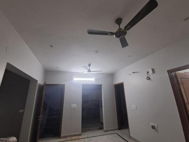 3 BHK Independent Builder Floor in Sector 9 for rent Gurgaon. The reference number is 20413531
