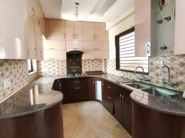 3 BHK Independent Builder Floor in Sector 9 for rent Gurgaon. The reference number is 20495607