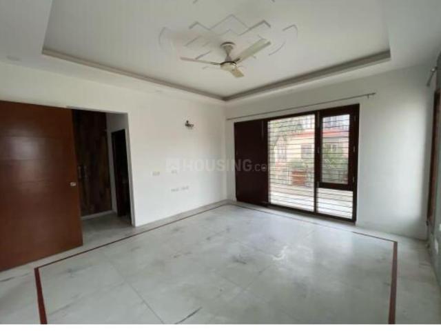 3 BHK Independent Builder Floor in Sector 9 for rent Gurgaon. The reference number is 20252641