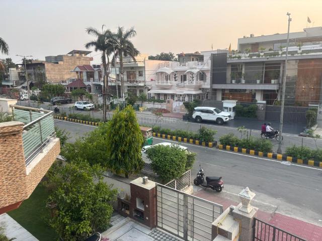 3 BHK Independent Builder Floor in Sector 9 for rent Karnal. The reference number is 20310988