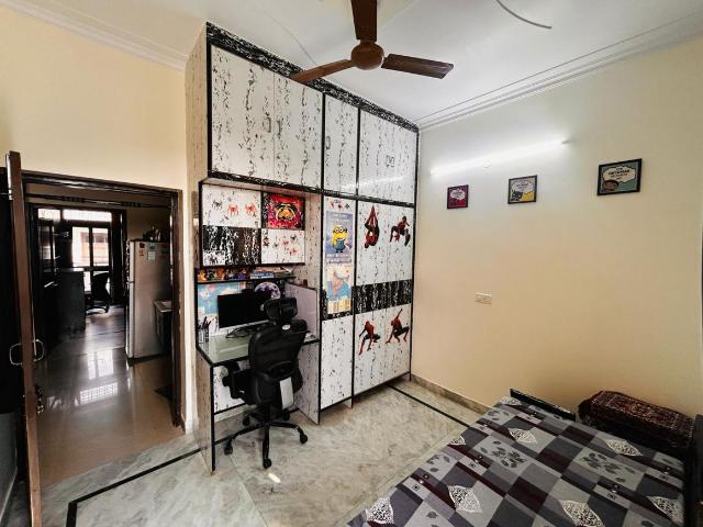 3 BHK Independent Builder Floor in Sector 9 for resale Gurgaon. The reference number is 20216347