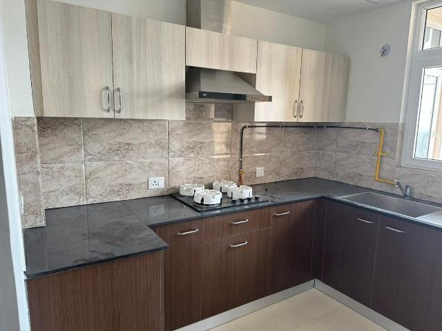 3 BHK Independent Builder Floor in Sector 100 for rent Noida. The reference number is 14774258