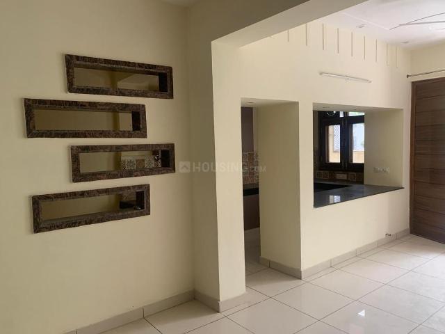 3 BHK Independent Builder Floor in Sector 100 for rent Noida. The reference number is 20605107