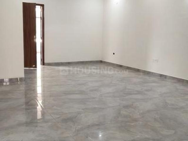 3 BHK Independent Builder Floor in Sector 105 for rent Noida. The reference number is 20298274