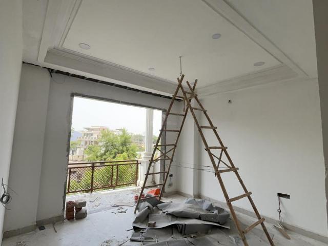 3 BHK Independent Builder Floor in Sector 10 for resale Gurgaon. The reference number is 20437495
