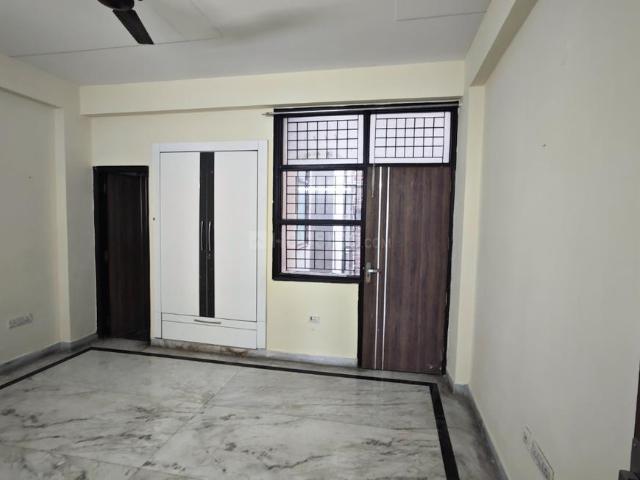 3 BHK Independent Builder Floor in Sector 122 for rent Noida. The reference number is 20365996