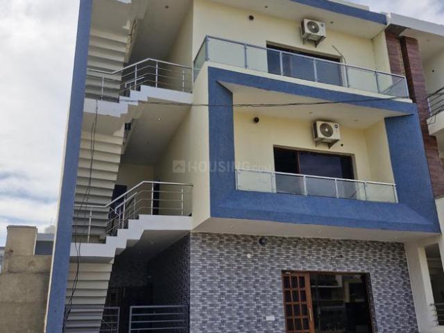 3 BHK Independent Builder Floor in Sector 127 for resale Sahibzada Ajit Singh Nagar. The reference number is 17106193
