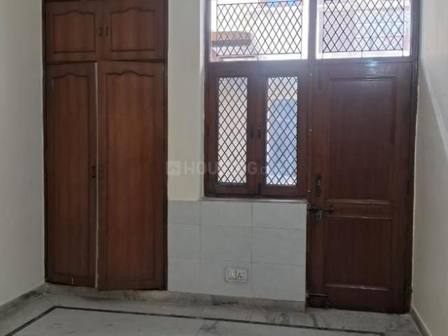 3 BHK Independent Builder Floor in Sector 12 for rent Noida. The reference number is 20484846