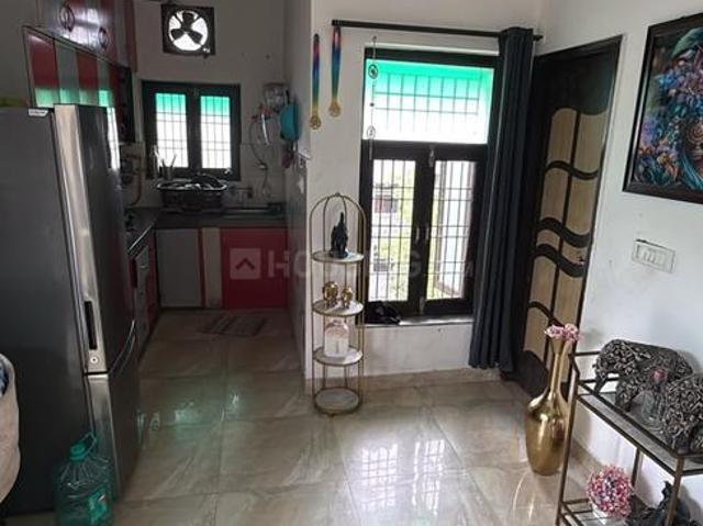 3 BHK Independent Builder Floor in Sector 14 Dwarka for rent New Delhi. The reference number is 20644231