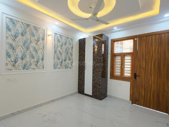 3 BHK Independent Builder Floor in Sector 14 Dwarka for resale New Delhi. The reference number is 20980516