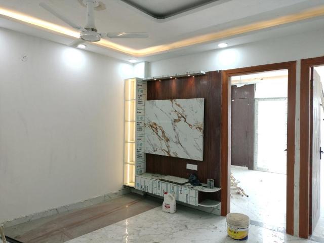 3 BHK Independent Builder Floor in Bharat Vihar for resale New Delhi. The reference number is 19968408