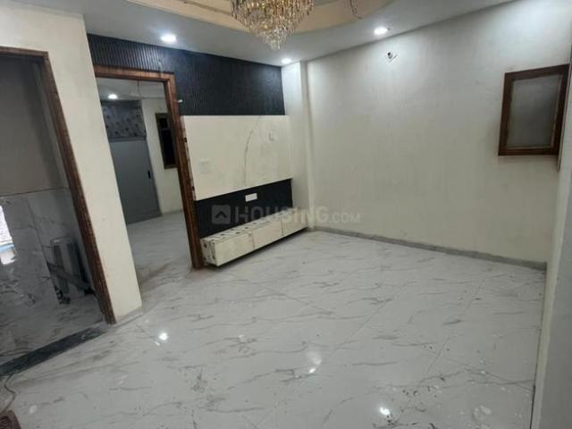 3 BHK Independent Builder Floor in Raju Parak Extension for resale New Delhi. The reference number is 19972299