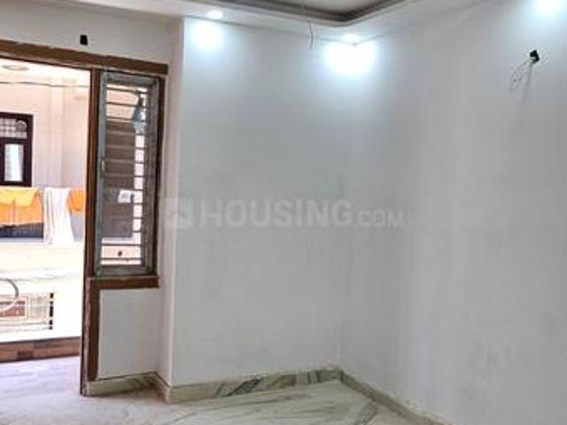 3 BHK Independent Builder Floor in Sector 15 Dwarka for resale New Delhi. The reference number is 20067282