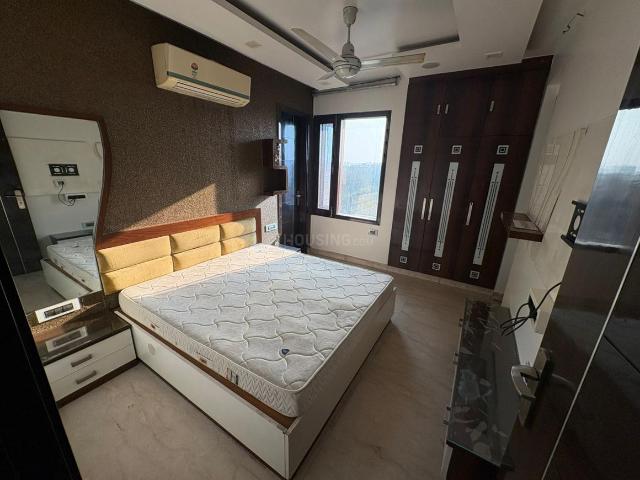 3 BHK Independent Builder Floor in Sector 15 Rohini for resale New Delhi. The reference number is 19710465