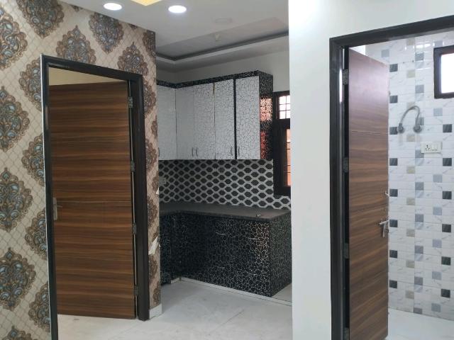 3 BHK Independent Builder Floor in Sector 15 Rohini for resale New Delhi. The reference number is 20435285