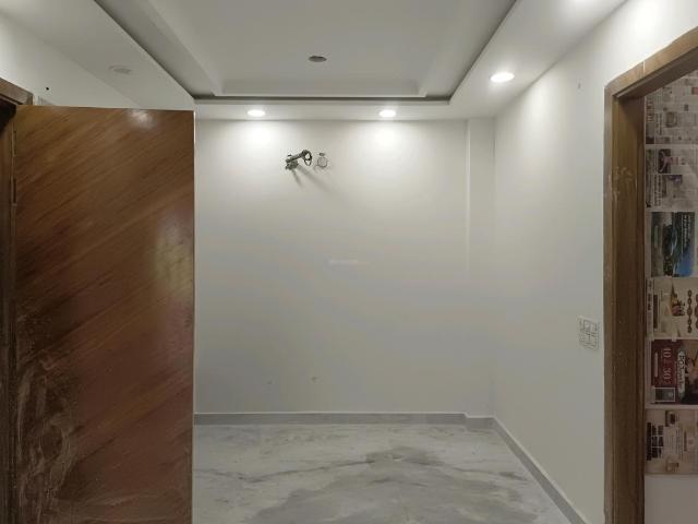 3 BHK Independent Builder Floor in Sector 25 Rohini for resale New Delhi. The reference number is 20288191