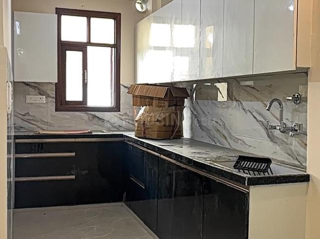 3 BHK Independent Builder Floor in Sector 23 Dwarka for rent New Delhi. The reference number is 17886648