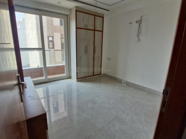 3 BHK Independent Builder Floor in Pochanpur Colony for resale New Delhi. The reference number is 20771526