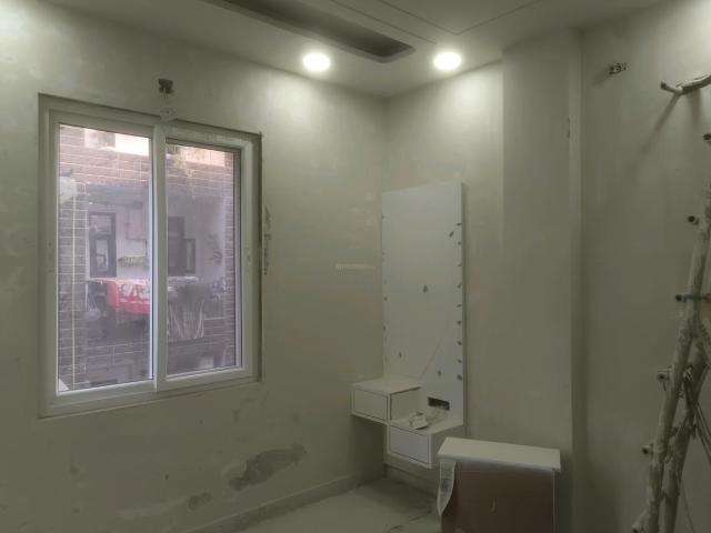 3 BHK Independent Builder Floor in Sector 23 Rohini for resale New Delhi. The reference number is 18972692