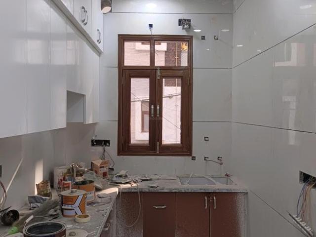 3 BHK Independent Builder Floor in Sector 23 Rohini for resale North West Delhi. The reference number is 17097447