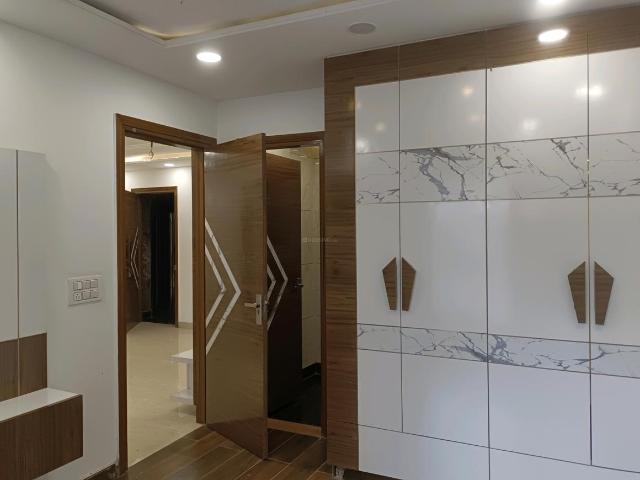 3 BHK Independent Builder Floor in Sector 20 Rohini for resale New Delhi. The reference number is 19452770
