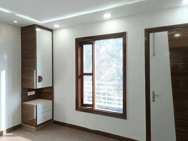 3 BHK Independent Builder Floor in Sector 20 Rohini for resale New Delhi. The reference number is 19452784