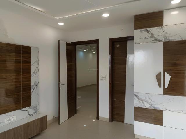 3 BHK Independent Builder Floor in Sector 20 Rohini for resale New Delhi. The reference number is 19149830