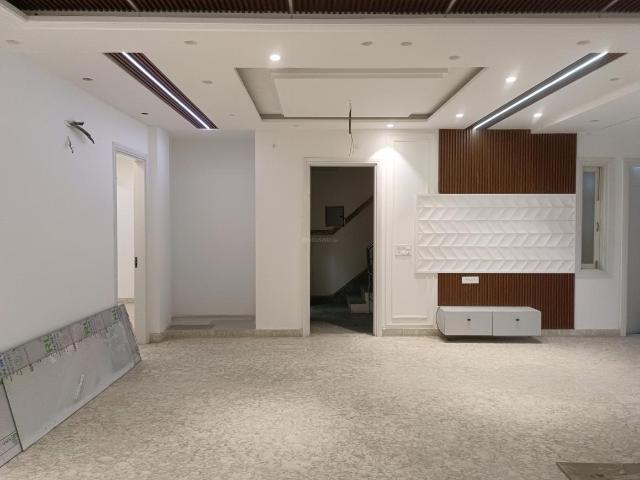 4 BHK Independent Builder Floor in Sector 20 Rohini for resale New Delhi. The reference number is 20342989