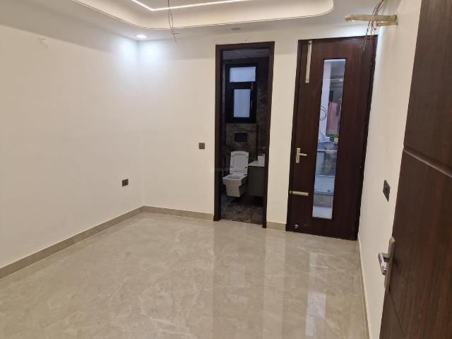 3 BHK Independent Builder Floor in Sector 27 Dwarka for resale New Delhi. The reference number is 19876107