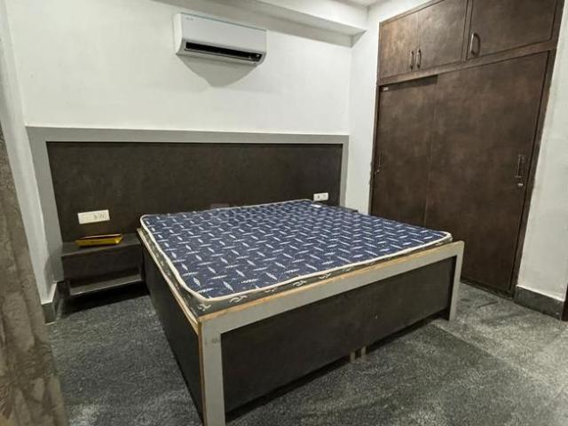 3 BHK Independent Builder Floor in Sector 27 for rent Gurgaon. The reference number is 20928517